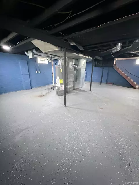 18467 Evergreen Rd, Detroit, MI 48219