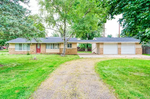 8020 Fairfield Rd, Handy, MI 48836