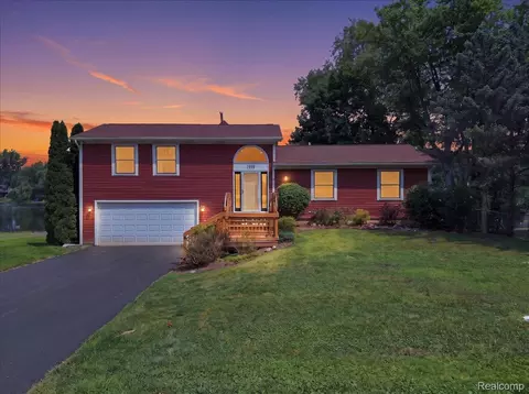 1255 Paul Blvd, Orion, MI 48362