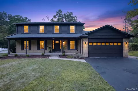 16941 Shrewsbury St, Livonia, MI 48154