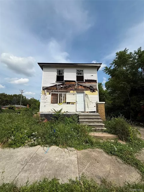 19260 Hull St, Highland Park, MI 48203