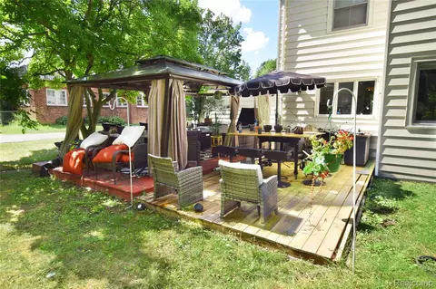 Exterior - 2201 Miller Rd, Flint, MI 48503 photo 2 of 3