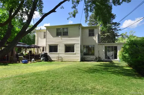 Exterior - 2201 Miller Rd, Flint, MI 48503 photo 1 of 3