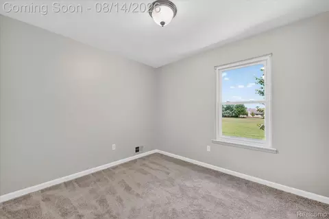 Bedroom - 2824 Roundtree Dr, Troy, MI 48083 photo 6 of 7