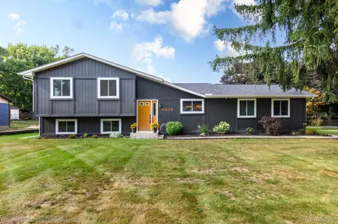 6216 Elizabeth Lake Rd, Waterford, MI 48327