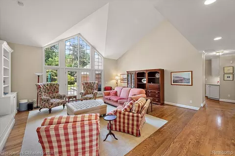 Other - 3021 E Ridge Ct, Bloomfield Hills, MI 48302 photo 2 of 26