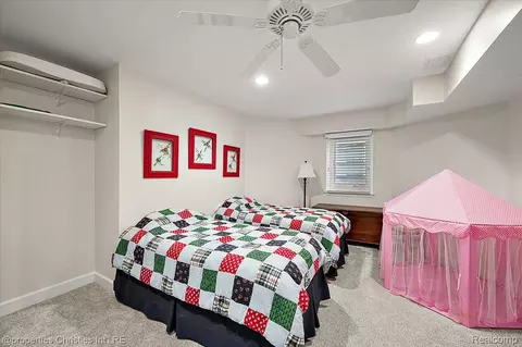 Bedroom - 3021 E Ridge Ct, Bloomfield Hills, MI 48302 photo 6 of 6