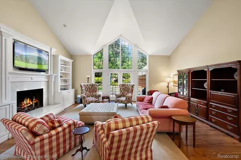 Other - 3021 E Ridge Ct, Bloomfield Hills, MI 48302 photo 3 of 26