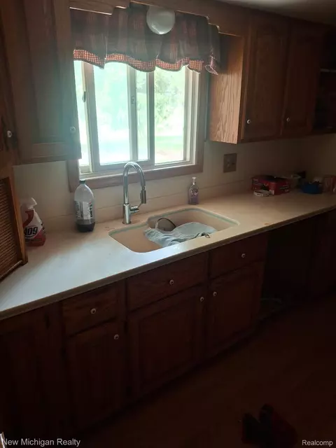 Kitchen - 2433 Willow St, Deckerville, MI 48427 photo 2 of 3