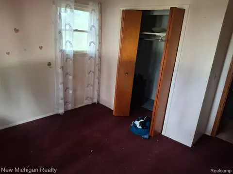 Bedroom - 2433 Willow St, Deckerville, MI 48427 photo 3 of 9