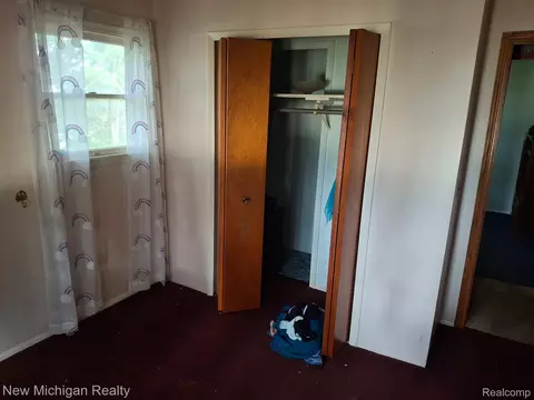 Bedroom - 2433 Willow St, Deckerville, MI 48427 photo 5 of 9