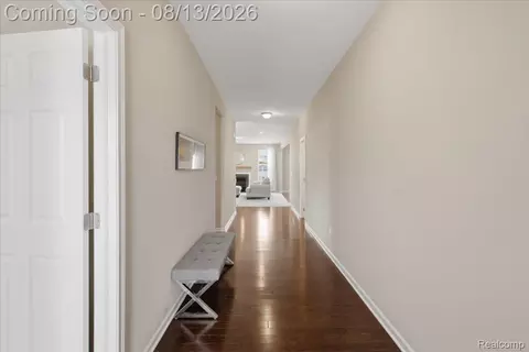 Entry Way - 48327 Long Leaf Dr, Macomb, MI 48044 photo 3 of 4