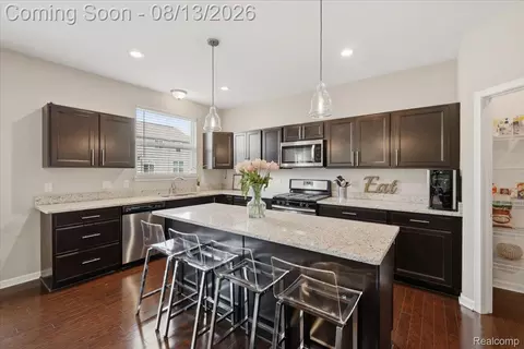 Kitchen - 48327 Long Leaf Dr, Macomb, MI 48044 photo 1 of 5