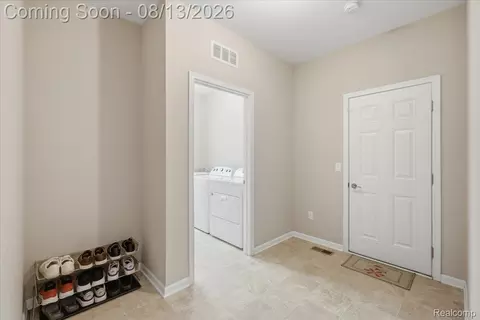 Entry Way - 48327 Long Leaf Dr, Macomb, MI 48044 photo 4 of 4