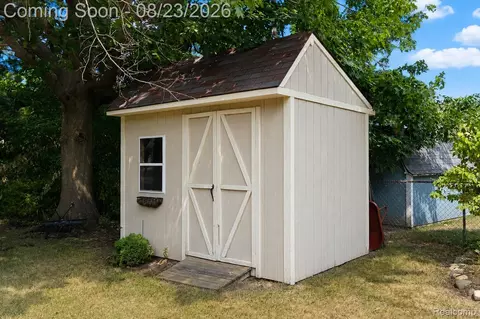 Other - 605 Autumn Dr, Flushing, MI 48433 photo 9 of 10