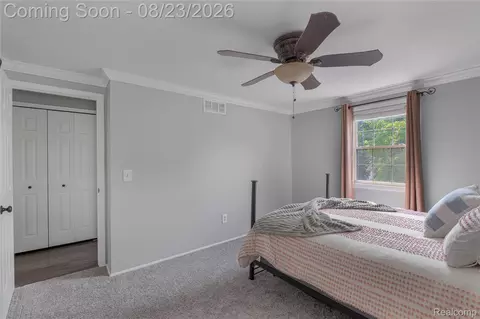 Bedroom - 605 Autumn Dr, Flushing, MI 48433 photo 2 of 4