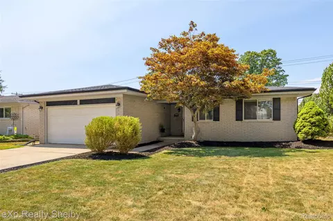 35465 Mustang Dr, Sterling Heights, MI 48312