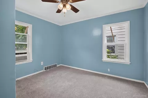 Bedroom - 35259 Currier St, Wayne, MI 48184 photo 4 of 7