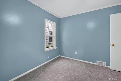 Bedroom - 35259 Currier St, Wayne, MI 48184 photo 7 of 7