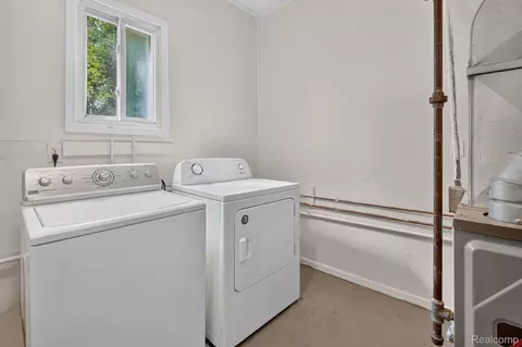 Other - 35259 Currier St, Wayne, MI 48184 photo 4 of 5
