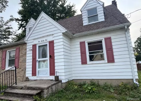1021 Hapeman St, Lansing, MI 48915