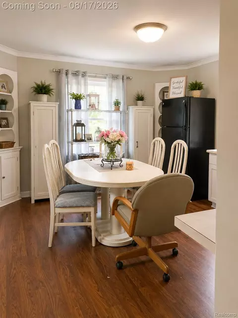 Dining - 1021 Hapeman St, Lansing, MI 48915 photo 1 of 1