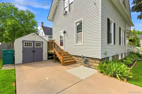 Exterior - 503 Trumbull St, St. Clair, MI 48079 photo 4 of 7