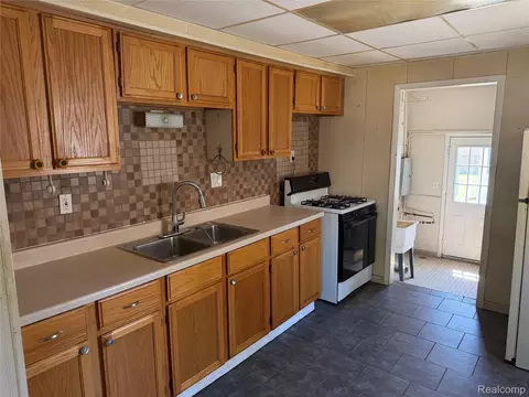 Kitchen - 2337 Corbin St, Melvindale, MI 48122 photo 1 of 1