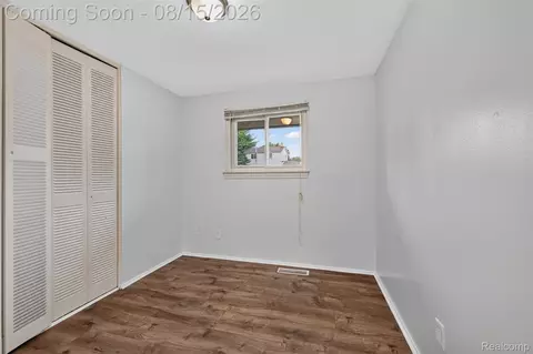 Bedroom - 5036 Harrison St, Wayne, MI 48184 photo 2 of 4
