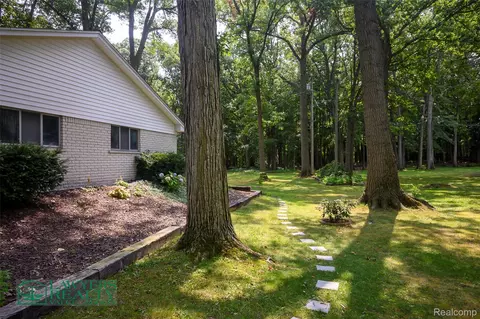 Exterior - 9180 Stone Rd, Clay, MI 48001 photo 17 of 17