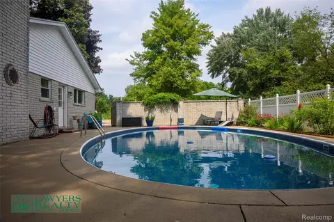 Exterior - 9180 Stone Rd, Clay, MI 48001 photo 5 of 17