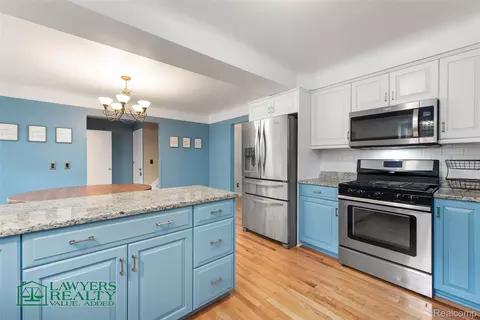 Kitchen - 9180 Stone Rd, Clay, MI 48001 photo 3 of 4
