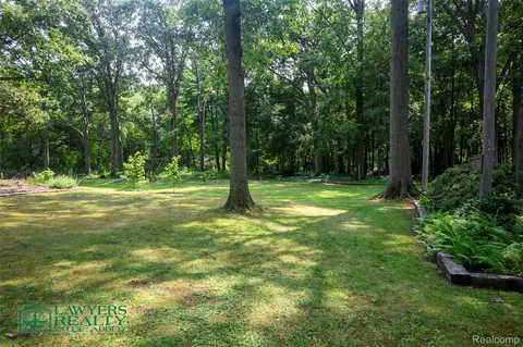 Exterior - 9180 Stone Rd, Clay, MI 48001 photo 14 of 17
