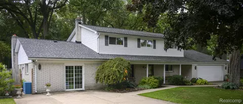 9180 Stone Rd, Clay, MI 48001