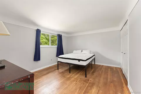Bedroom - 9180 Stone Rd, Clay, MI 48001 photo 4 of 7