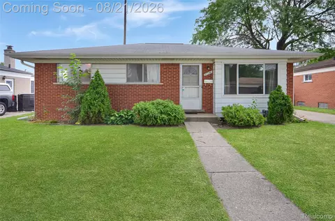 27748 Wagner Dr, Warren, MI 48093