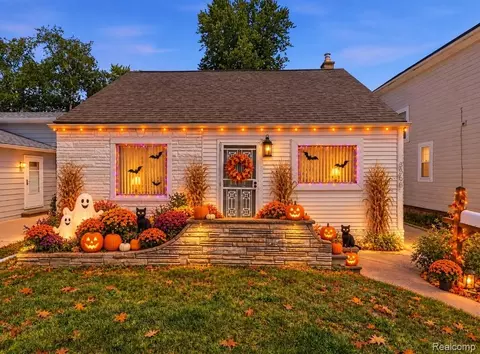 3358 Cummings Ave, Royal Oak, MI 48073
