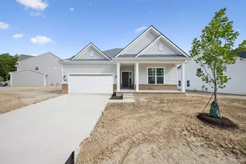 27119 Silo Dr, Saline, MI 48176