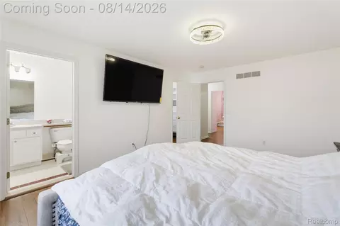 Bedroom - 48353 Jefferson Dr, Macomb, MI 48044 photo 6 of 6