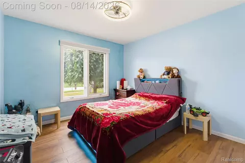 Bedroom - 48353 Jefferson Dr, Macomb, MI 48044 photo 3 of 6