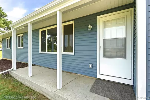 Exterior - 7500 E Frances Rd, Mount Morris, MI 48458 photo 5 of 9