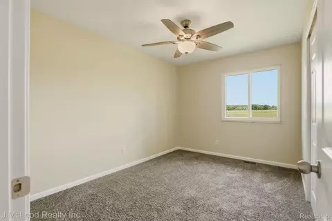 Bedroom - 7500 E Frances Rd, Mount Morris, MI 48458 photo 2 of 2