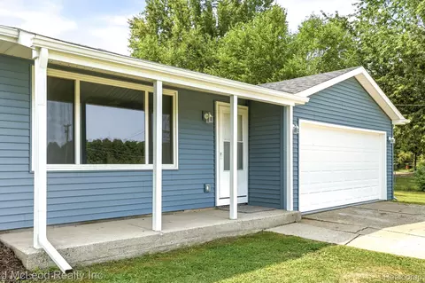 Exterior - 7500 E Frances Rd, Mount Morris, MI 48458 photo 4 of 9