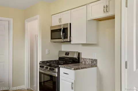 Kitchen - 7500 E Frances Rd, Mount Morris, MI 48458 photo 1 of 4