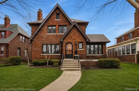 1250 Bishop Rd, Grosse Pointe Park, MI 48230