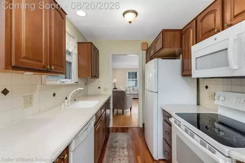 Kitchen - 5148 Ternes St, Dearborn, MI 48126 photo 3 of 3
