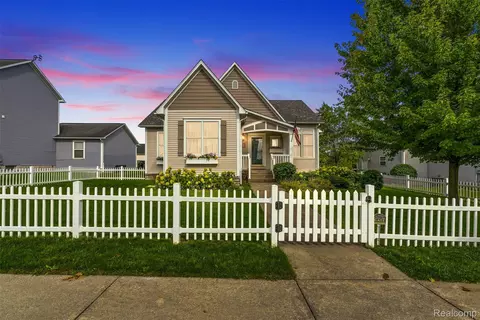 3449 Heritage Blvd, Swartz Creek, MI 48473