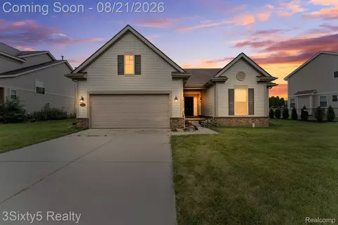 9224 Apple Cider Ln, Newport, MI 48166