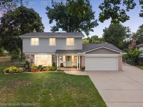 21333 Dartmouth Dr, Southfield, MI 48076