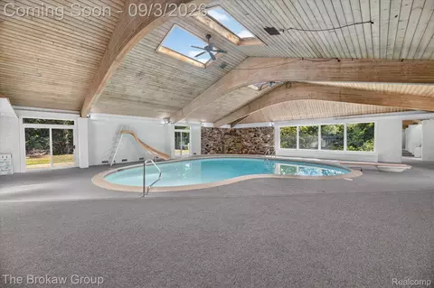 Exterior - 9505 E Atherton Rd, Davison, MI 48423 photo 5 of 15